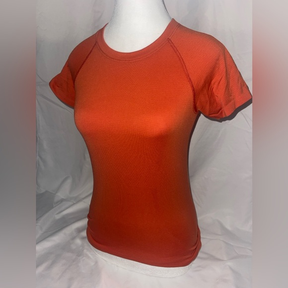 LULULEMON SWIFTLY TECH 🧡 - Picture 2 of 2